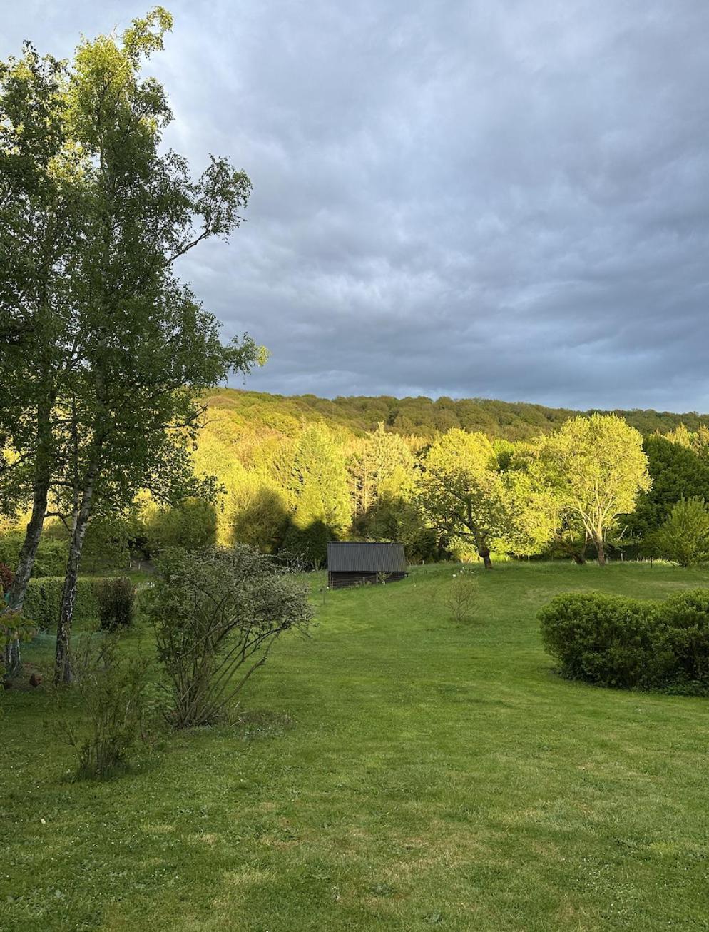 Les Deux Chambres Au Dessus De La Colline Namen Buitenkant foto